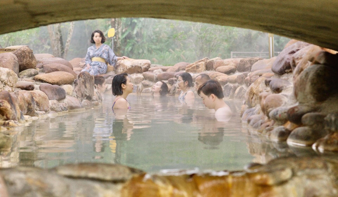 Alba Thanh Tân Hot Springs
